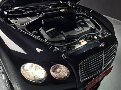 BENTLEY FLYING SPUR - 7