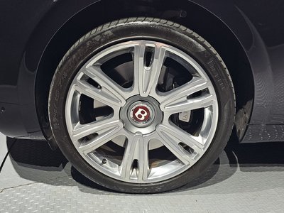 BENTLEY FLYING SPUR - 6