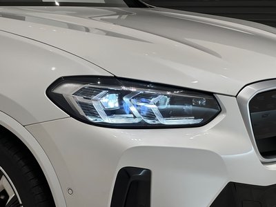 2025 BMW IX3 照片 13