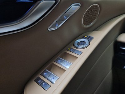 2024 Genesis G80 (RG3) thumbnail 33
