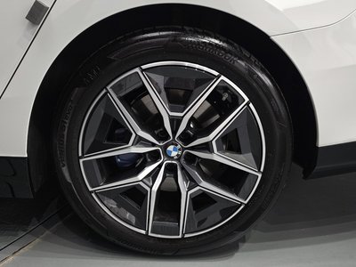صورة 8 لـ 2026 BMW 5 SERIES