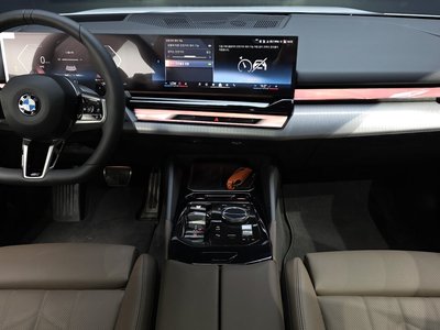 صورة 5 لـ 2026 BMW 5 SERIES