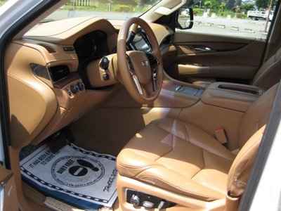 CADILLAC ESCALADE - 8