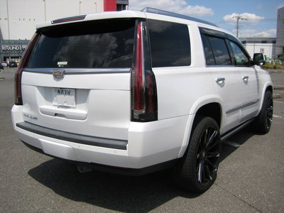 CADILLAC ESCALADE - 7