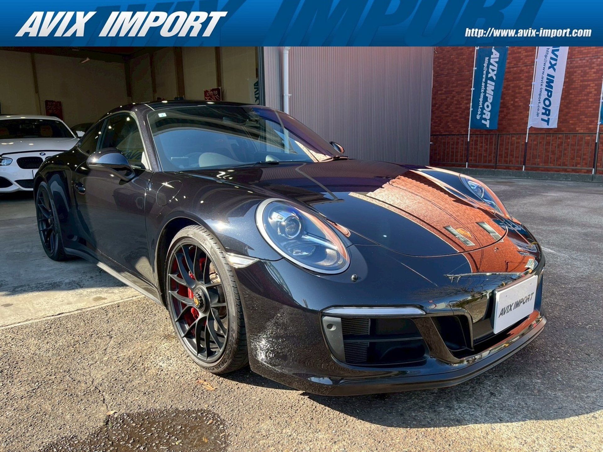 PORSCHE 911 - View 1