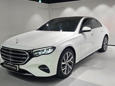 MERCEDES-BENZ E-CLASS - 1