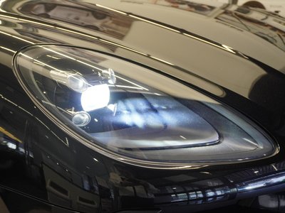 PORSCHE MACAN - 9