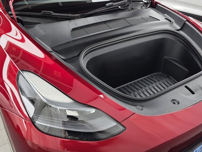TESLA MODEL Y - 7