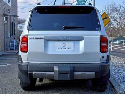 TOYOTA LAND CRUISER 250 - 6