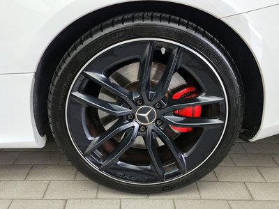 MERCEDES-BENZ E-CLASS - 8