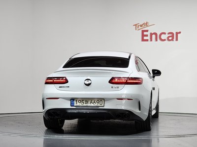 MERCEDES-BENZ E-CLASS - 3
