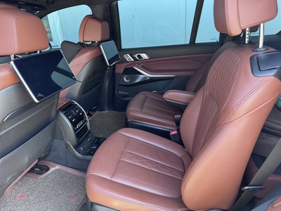 2022 BMW X7 照片 2