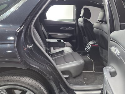 صورة مصغرة 17 لـ 2023 Genesis GV70