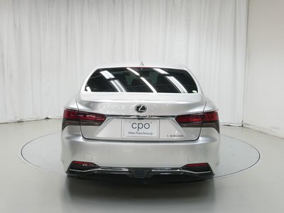 صورة 6 لـ 2023 Lexus LS