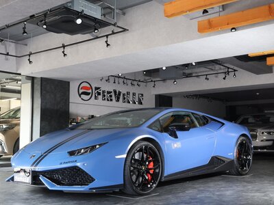 LAMBORGHINI HURACAN