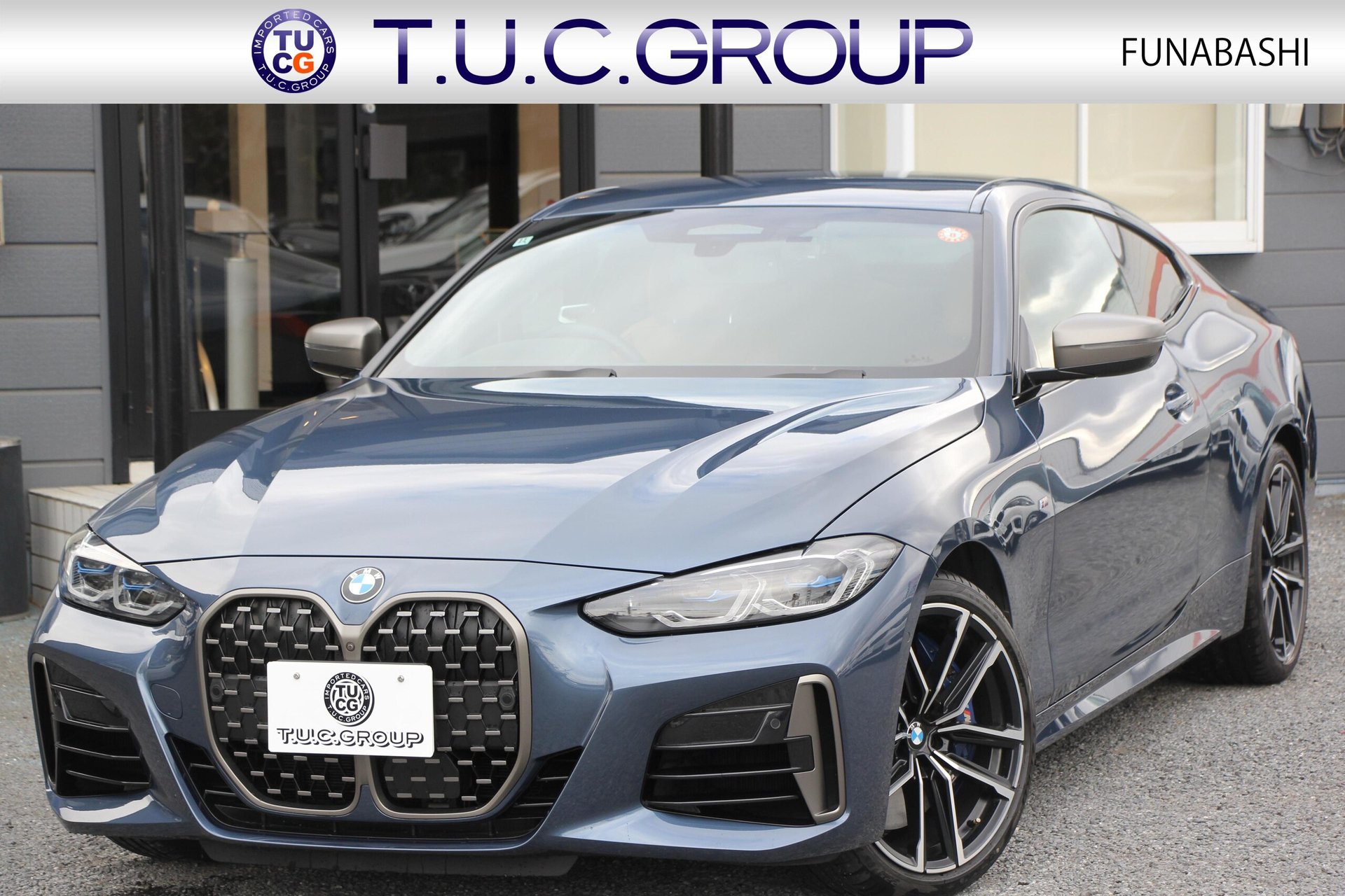 BMW 4 SERIES COUPE - View 1