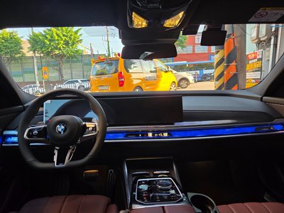 2026 BMW 7 SERIES — фото 9