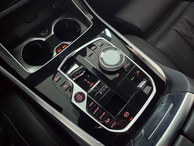 2025 BMW X5 — фото 9