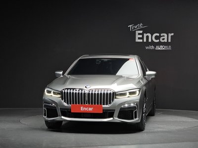 BMW 7 SERIES - 2
