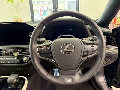 2024 Lexus LS photo 4