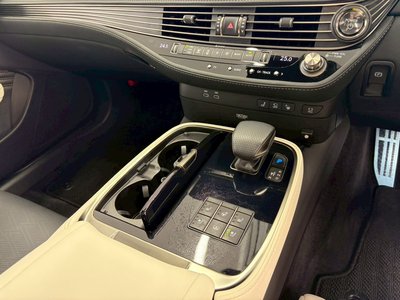 2024 Lexus LS 缩略图 11