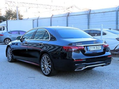 MERCEDES-BENZ E-CLASS - 2