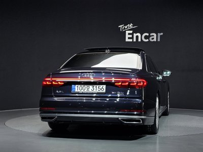 AUDI A8 - 3