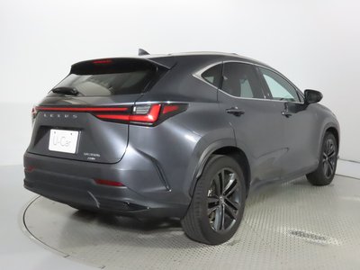 صورة 5 لـ 2022 Lexus NX