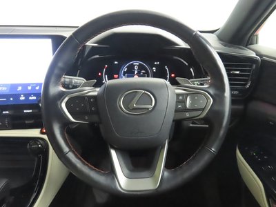2022 Lexus NX — миниатюра 12