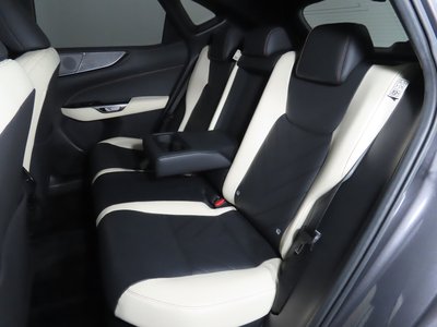 صورة 10 لـ 2022 Lexus NX