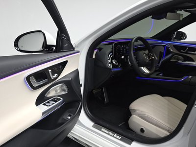 MERCEDES-BENZ E-CLASS - 10