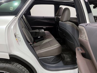 صورة مصغرة 17 لـ 2025 Lexus RX