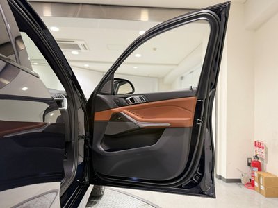 صورة 9 لـ 2025 BMW X5