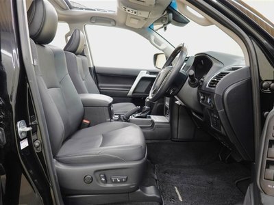 TOYOTA LAND CRUISER PRADO - 7