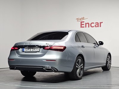 صورة 4 لـ 2022 Mercedes-BENZ E-CLASS