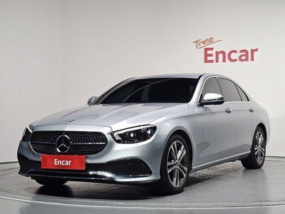 صورة 1 لـ 2022 Mercedes-BENZ E-CLASS