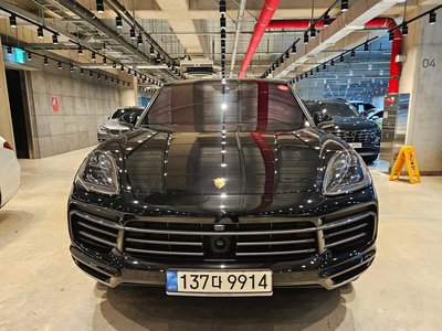 PORSCHE CAYENNE - 1