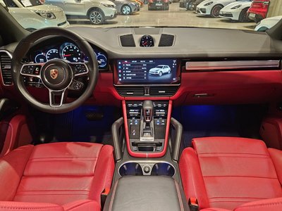 PORSCHE CAYENNE - 10