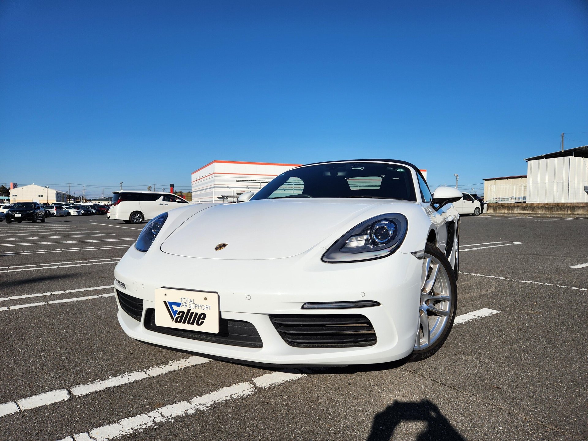PORSCHE 718 BOXSTER - View 1