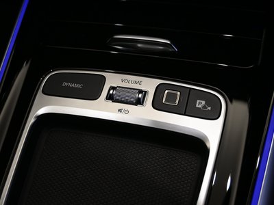 2025 Mercedes-BENZ GLA — миниатюра 45
