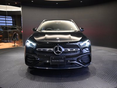 2025 Mercedes-BENZ GLA 照片 2