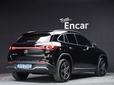 MERCEDES-BENZ EQA - 4