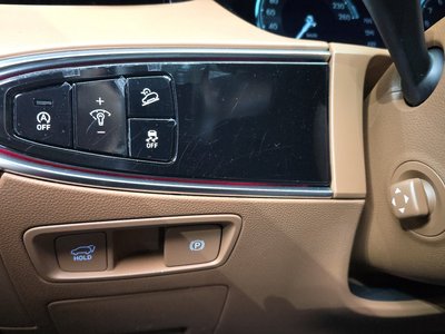 2023 Genesis GV70 thumbnail 27