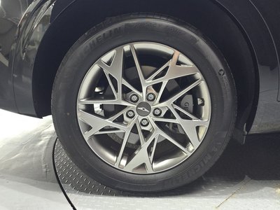 صورة 6 لـ 2023 Genesis GV70