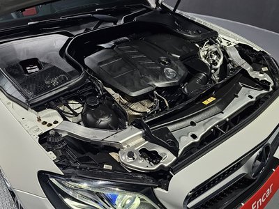 MERCEDES-BENZ E-CLASS - 7