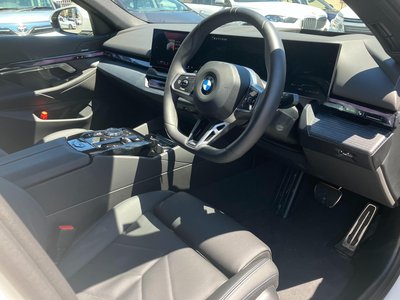 BMW 5 SERIES - 9