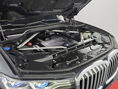 BMW X7 - 7