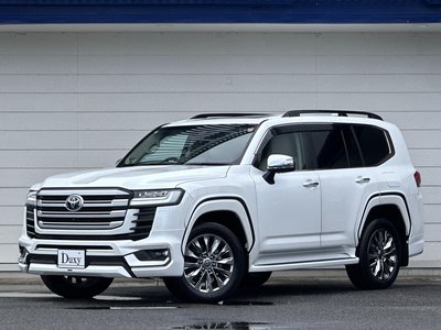 2025 Toyota LAND CRUISER 300 photo 6