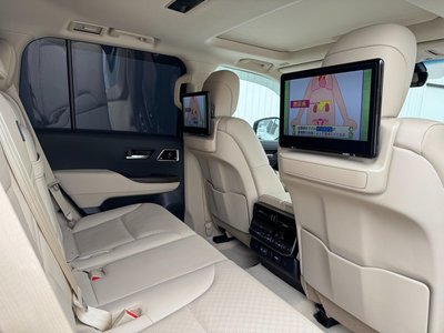 2025 Toyota LAND CRUISER 300 缩略图 37