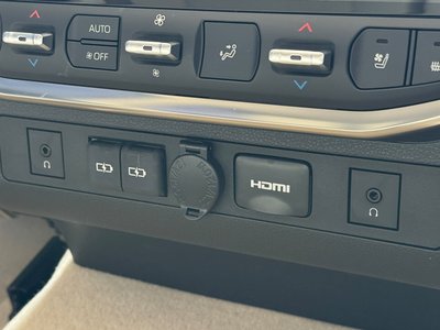 2025 Toyota LAND CRUISER 300 缩略图 75